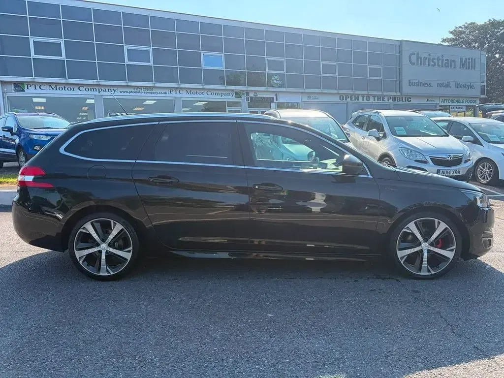 Used Peugeot 308 SW GT-line 120 HP (88 kW) 2016 Black Estate