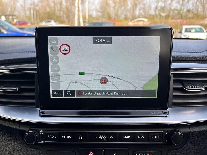 Usado Kia Ceed 138 HP (101 kW) 2019 Azul Citadino