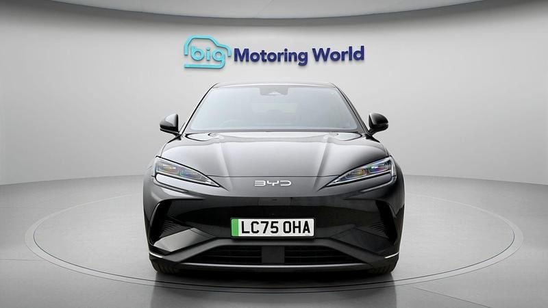 New BYD Sealion 7 Comfort 230 kW (313 HP) 2025 Black SUV