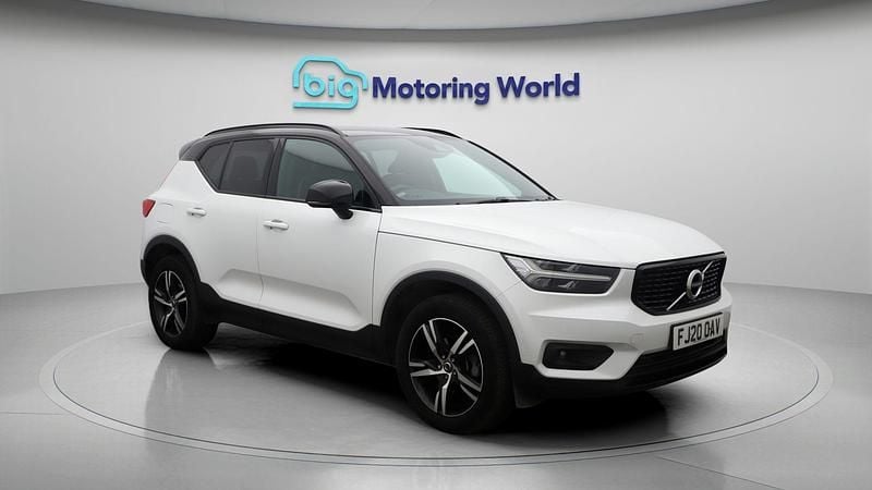 Used 2020 Volvo XC40 R-Design SUV | £24,000 (Fair price) - Image 1/4