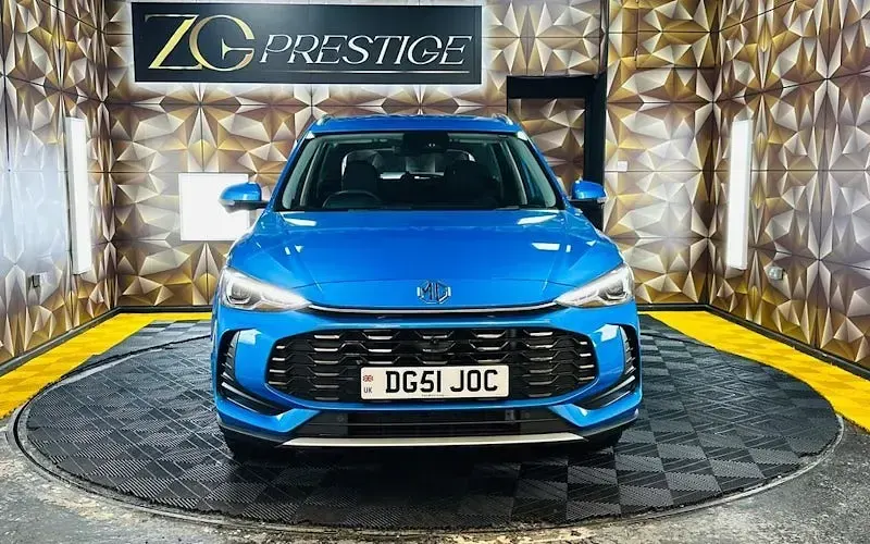 Używany MG ZS SE 116 KM (85 kW) 2025 Niebieski SUV