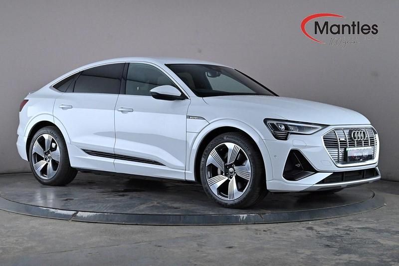 White Used 2022 Audi e-tron S-Line SUV | £23,195 (Fair price) - Image 1/4