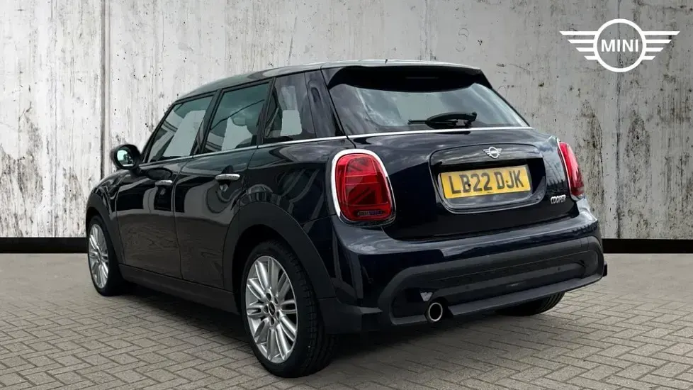 Used Mini Cooper Exclusive 134 HP (98 kW) 2022 Black Hatchback
