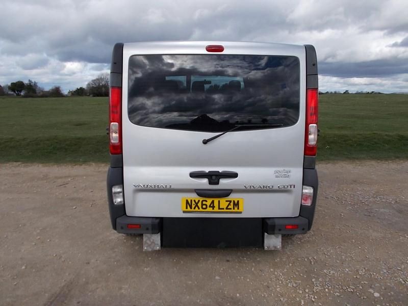 Used Vauxhall Vivaro 2014 Silver MPV
