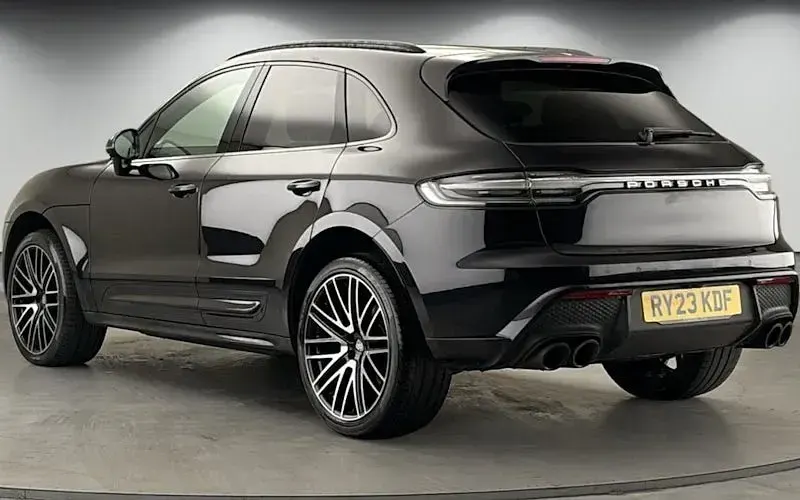 Used Porsche Macan 379 HP (278 kW) 2025 SUV