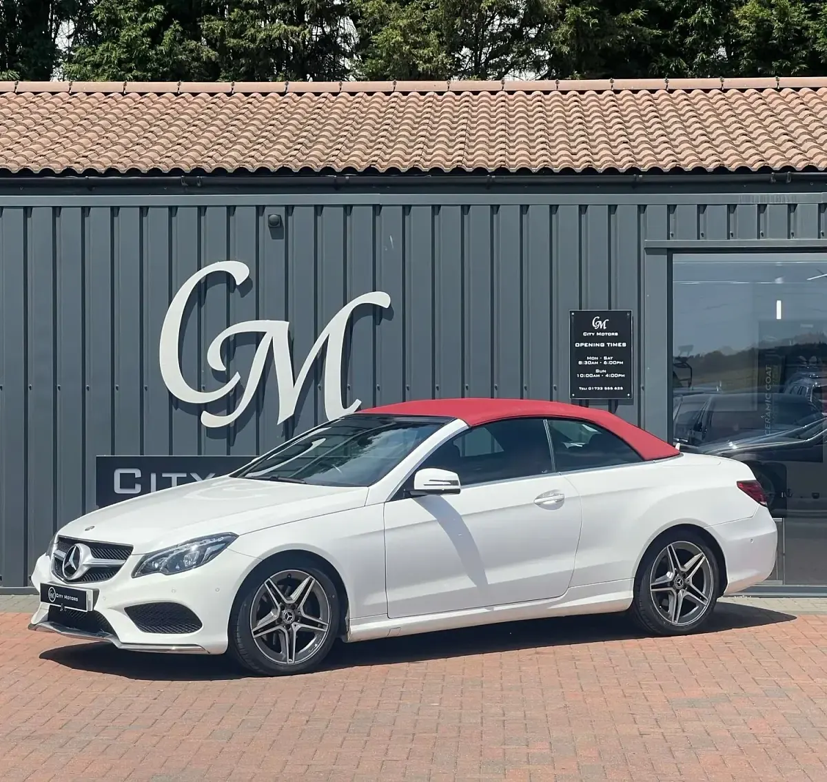 Used Mercedes E220 AMG Line Premium 177 HP (130 kW) 2015 White Cabriolet
