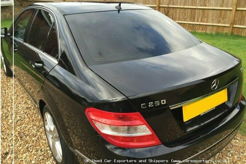 Used Mercedes C250 201 HP (147 kW) 2009 Sedan