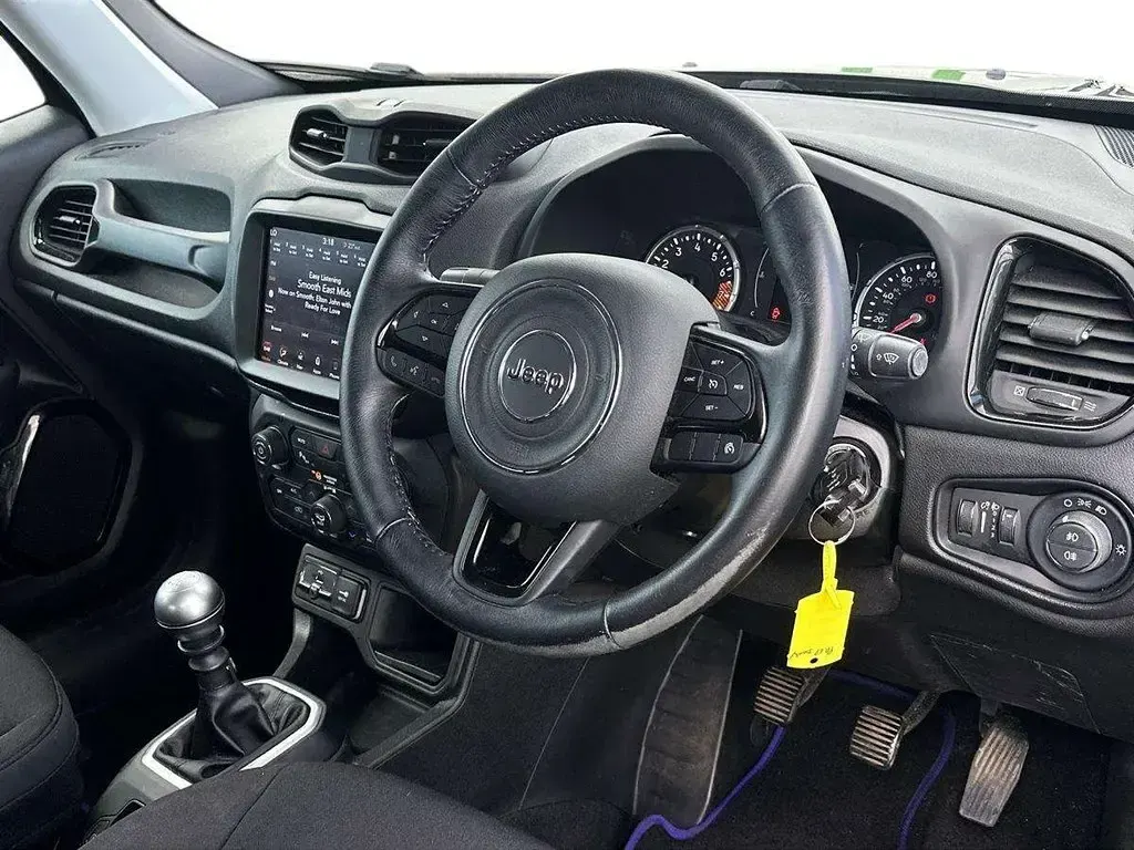 Begagnad Jeep Renegade Night Eagle 120 HK (88 kW) 2019 Svart SUV