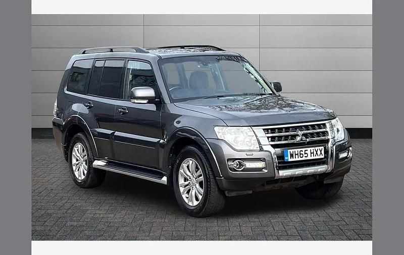 Used Mitsubishi Shogun 187 HP (137 kW) 2016 Grey SUV