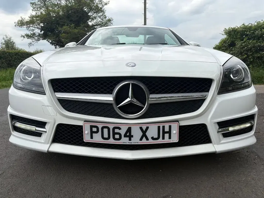 Used Mercedes SLK250 AMG 2014 White Cabriolet