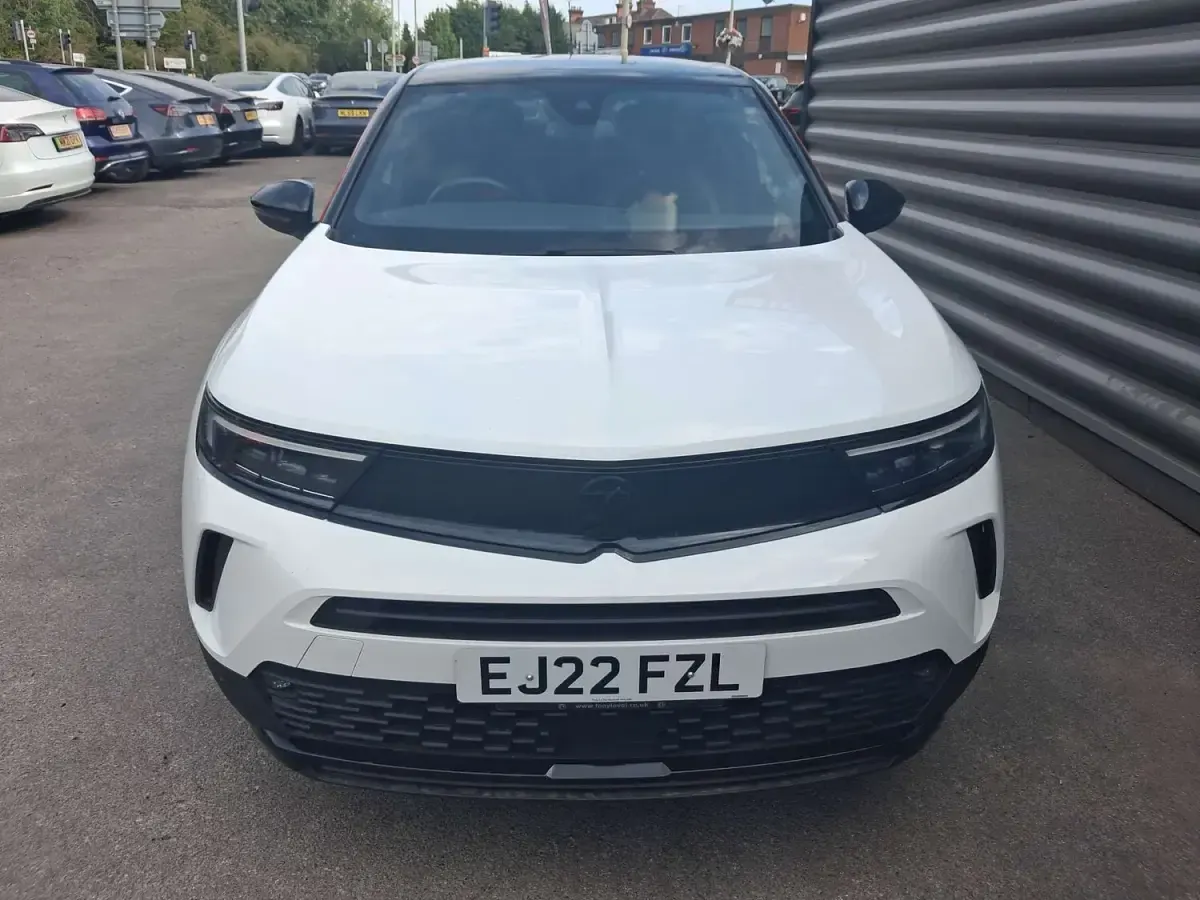Used Vauxhall Mokka SRi 2022 White SUV