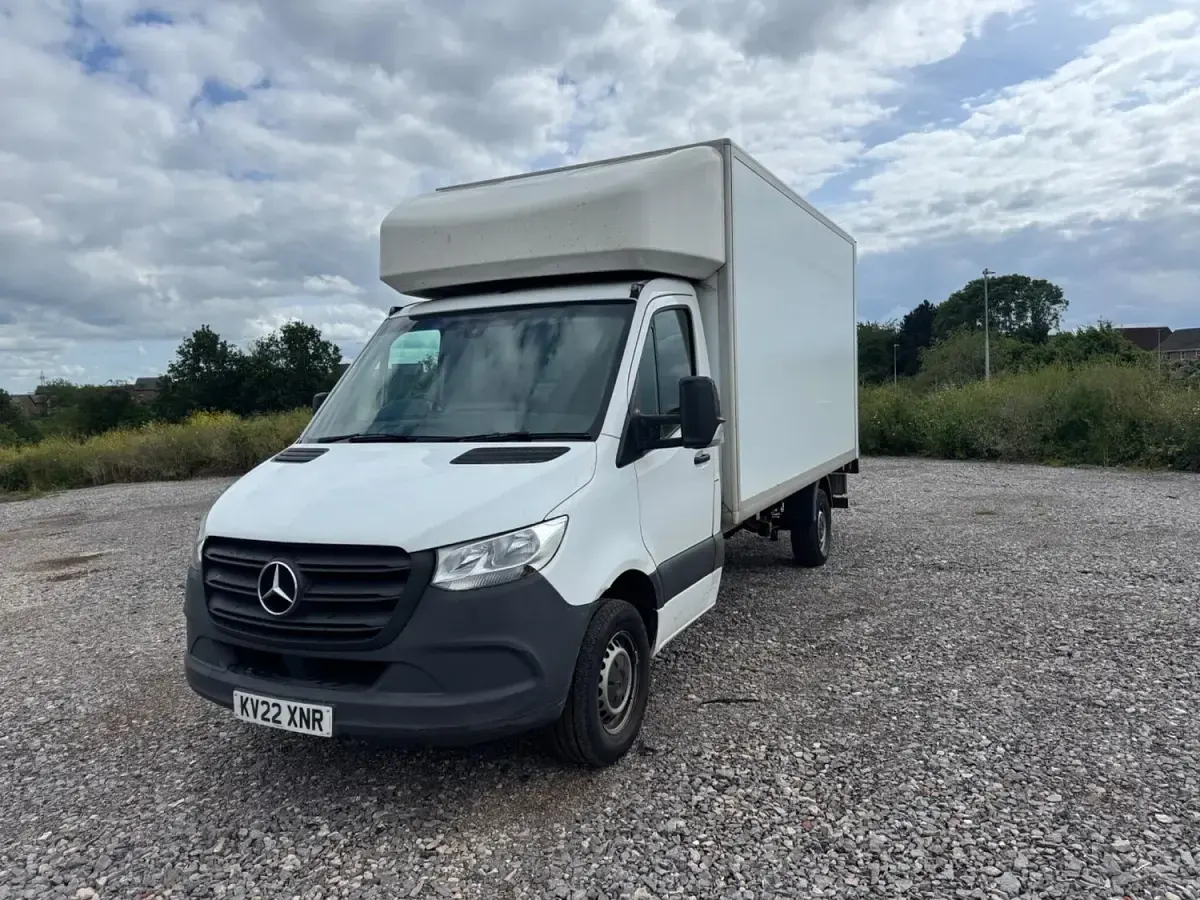 Used Mercedes Sprinter Progressive 148 HP (108 kW) 2022 White Van