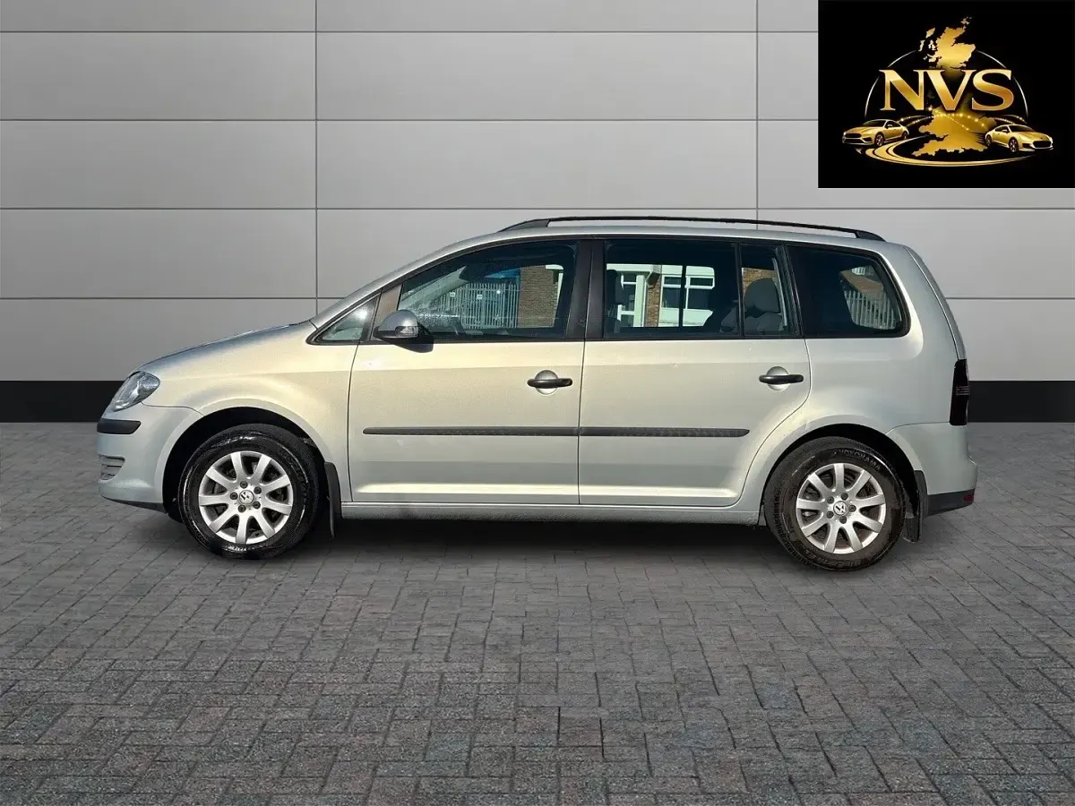 Used VW Touran S 105 HP (77 kW) 2009 Silver MPV