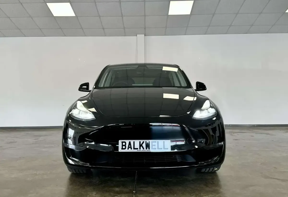 Used Tesla Model Y Long Range AWD 378 kW (514 HP) 2022 Black SUV