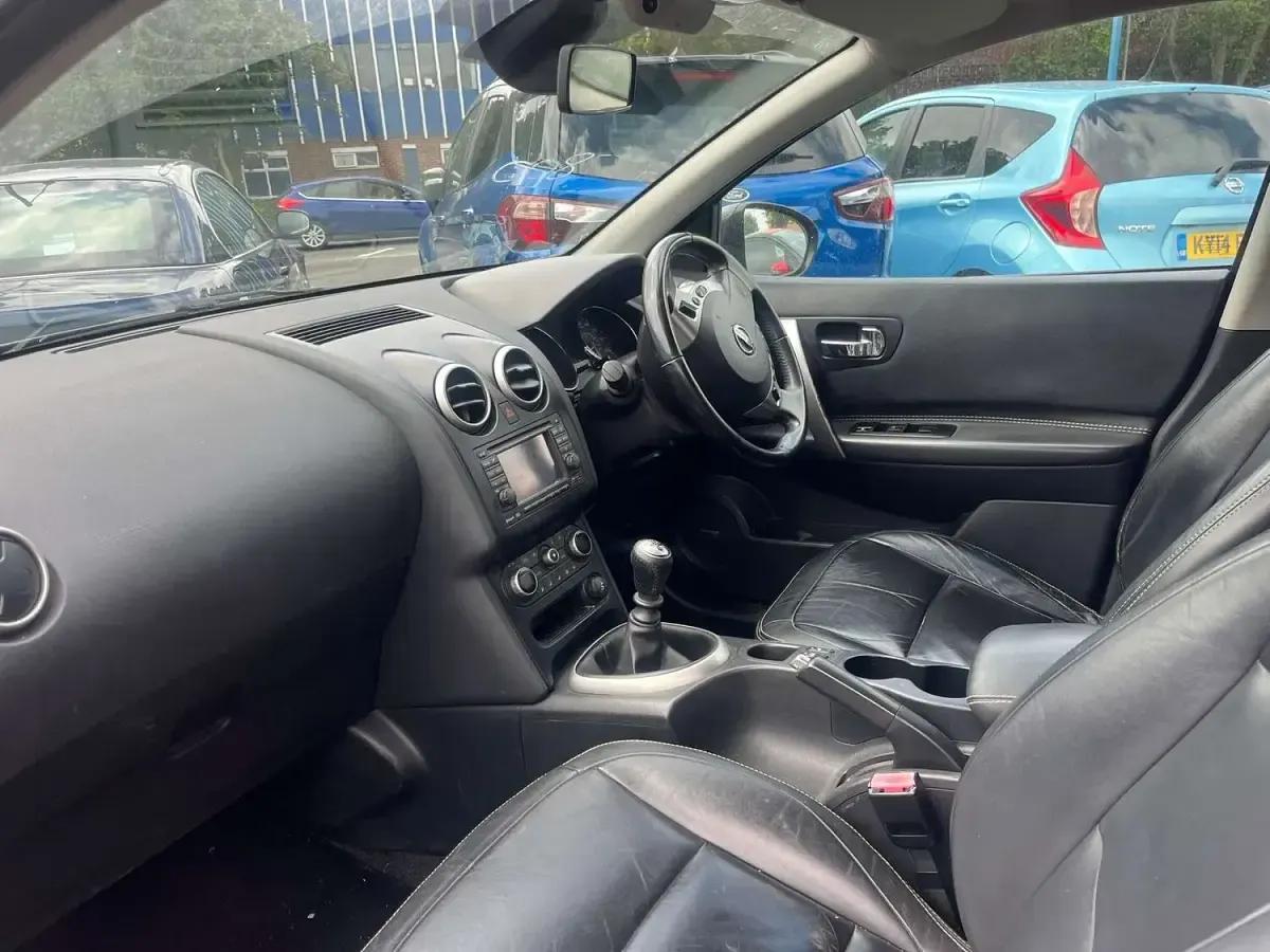 Used Nissan Qashqai Tekna 2011 Black SUV