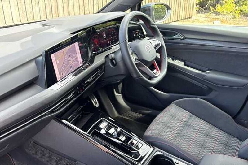 Image 2/4