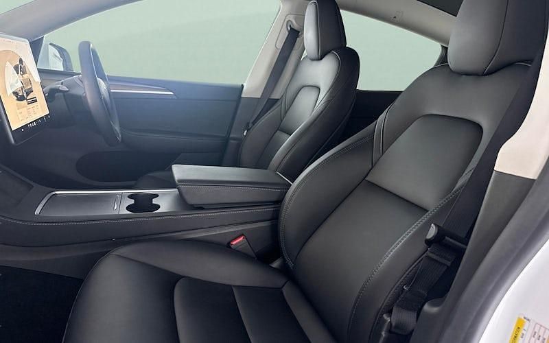 Used Tesla Model Y RWD 219 kW (299 HP) 2024 SUV