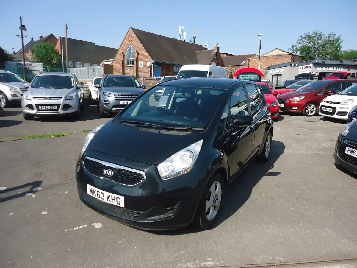 Used Kia Venga 89 HP (65 kW) 2013 Black Hatchback