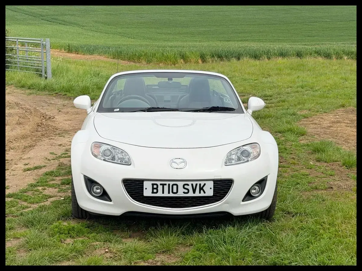 Used Mazda MX5 20th Anniversary 126 HP (92 kW) 2010 White Cabriolet