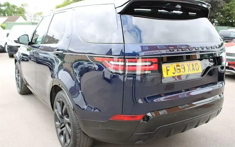 Used Land Rover Discovery Landmark 306 HP (225 kW) 2019 Blue SUV