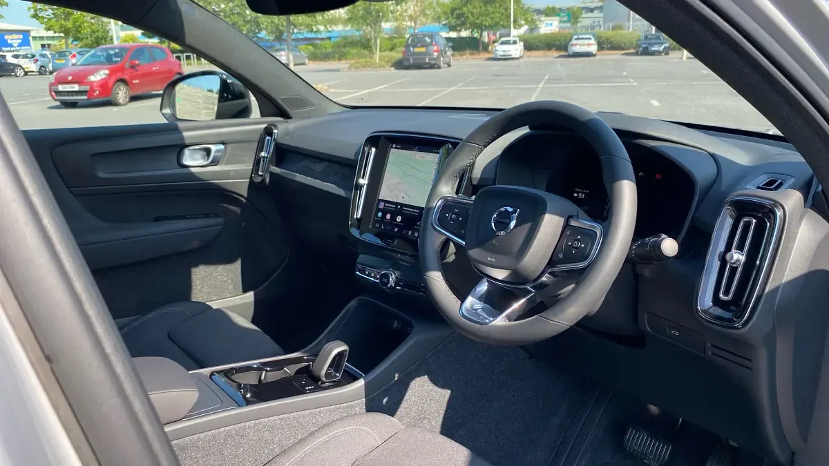 New Volvo C40 Plus 300 kW (408 HP) 2026 Special metallic  silver dawn SUV