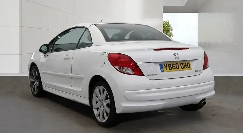 Used Peugeot 207 GTi 120 HP (88 kW) 2011 White Cabriolet