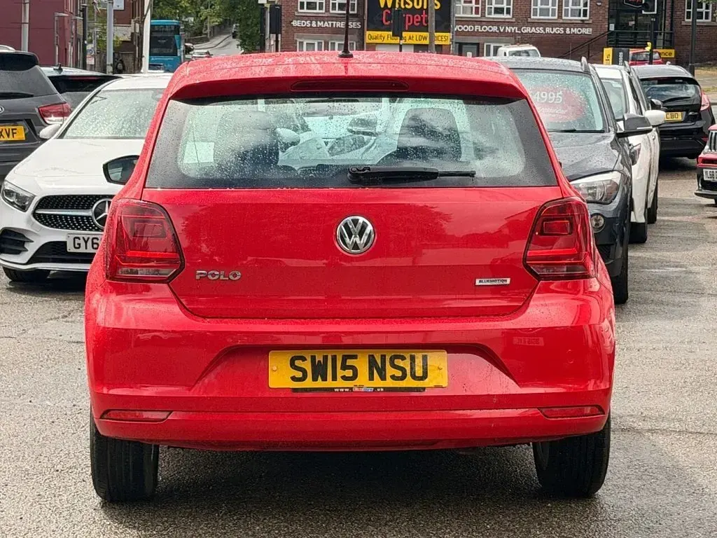 Used VW Polo SE 60 HP (44 kW) 2015 Red Hatchback