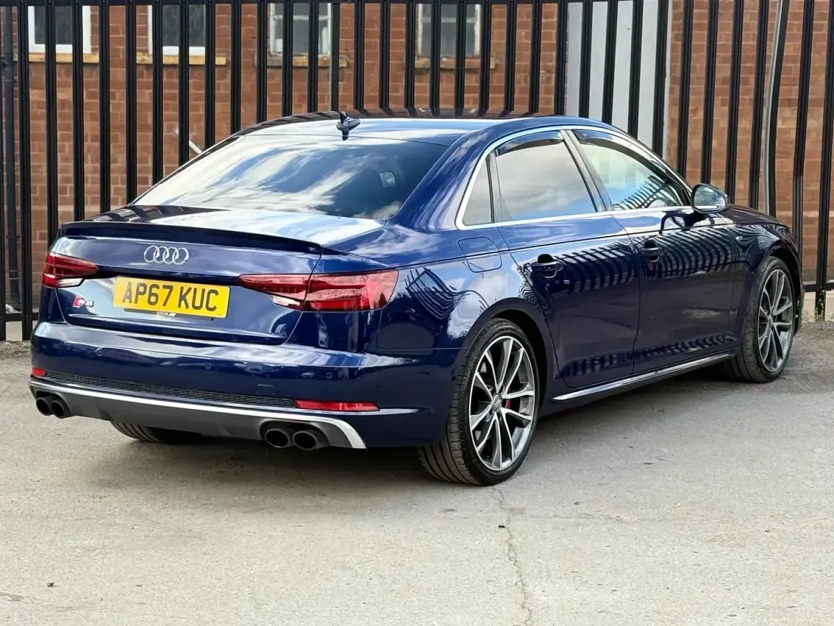 Usado Audi S4 348 HP (255 kW) 2017 Azul Sedan