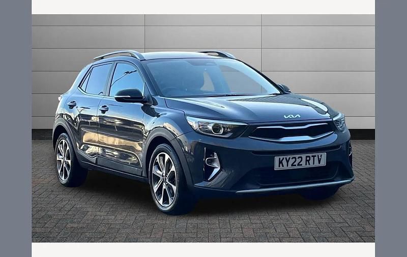 Grey Used 2022 Kia Stonic SUV | £13,650 (Fair price) - Image 1/4