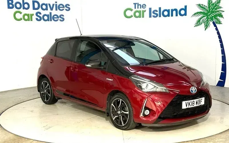 Used Toyota Yaris Design 101 HP (74 kW) 2017 Hatchback