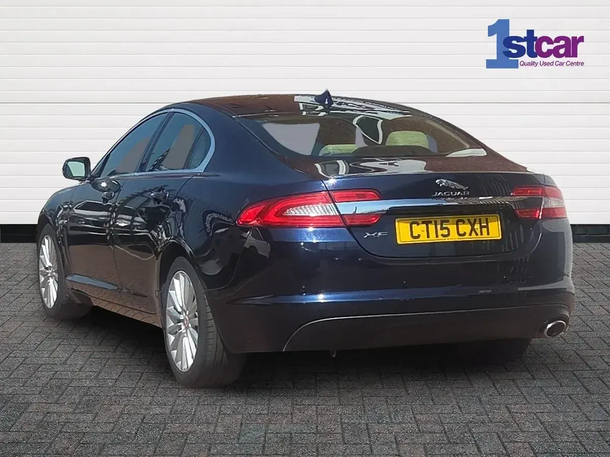 Used Jaguar XF Luxury 200 HP (147 kW) 2015 Blue Sedan