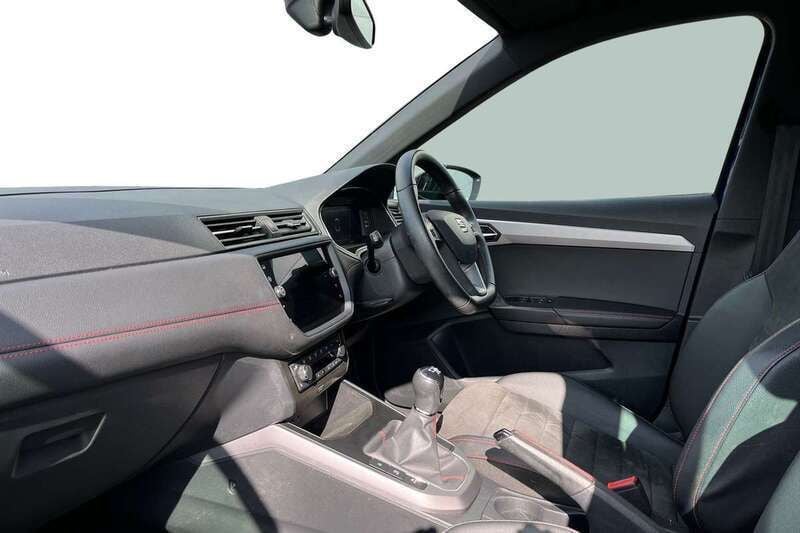 Image 2/4