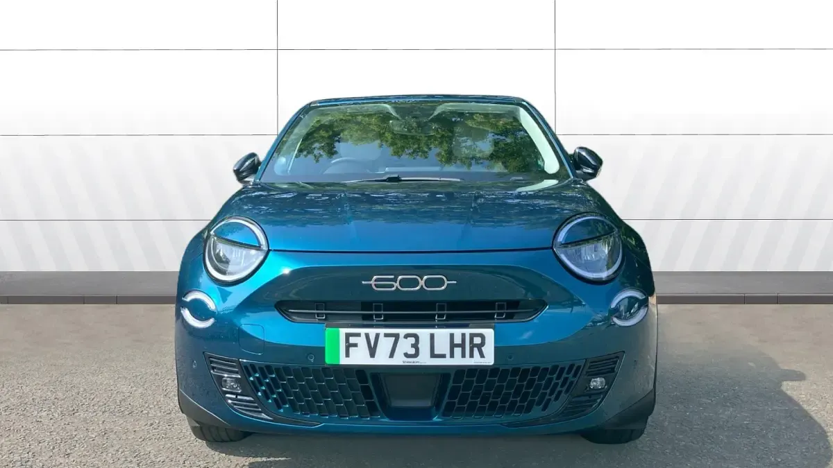 Used Fiat 600 La Prima 114 kW (156 HP) 2024 Green SUV