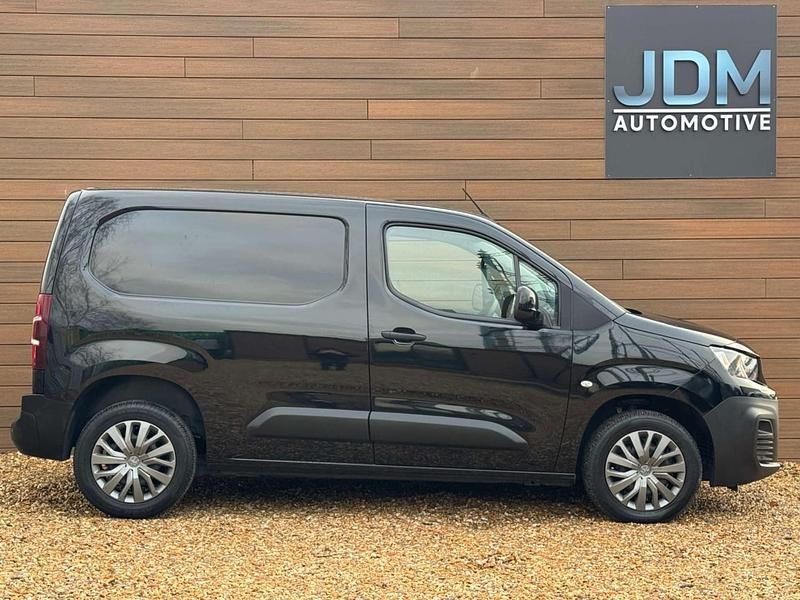 Used Peugeot Partner Premium 2022 Black MPV