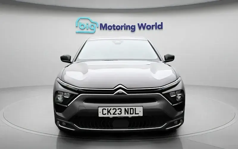 Begagnad Citroën C5 X PureTech 131 HK (96 kW) 2023 Grå Kombi