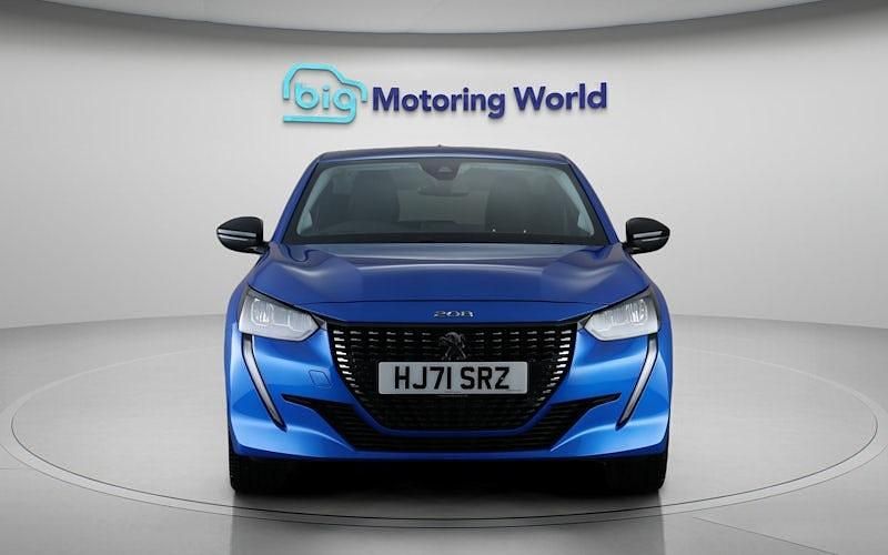 Used Peugeot 208 Allure Premium 102 HP (75 kW) 2022 Blue Hatchback
