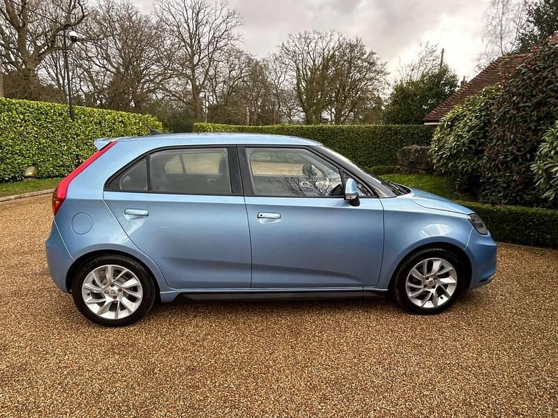 Used MG MG3 2016 Blue Hatchback