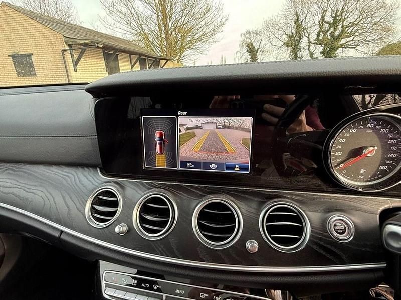 Used Mercedes E220 AMG line 2017 Red Estate