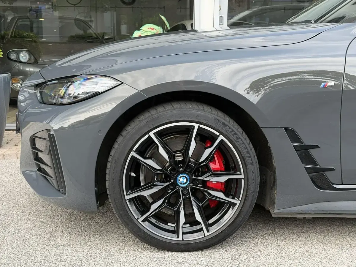 Used BMW i4 Luxury Line 400 kW (544 HP) 2023 Grey Sedan