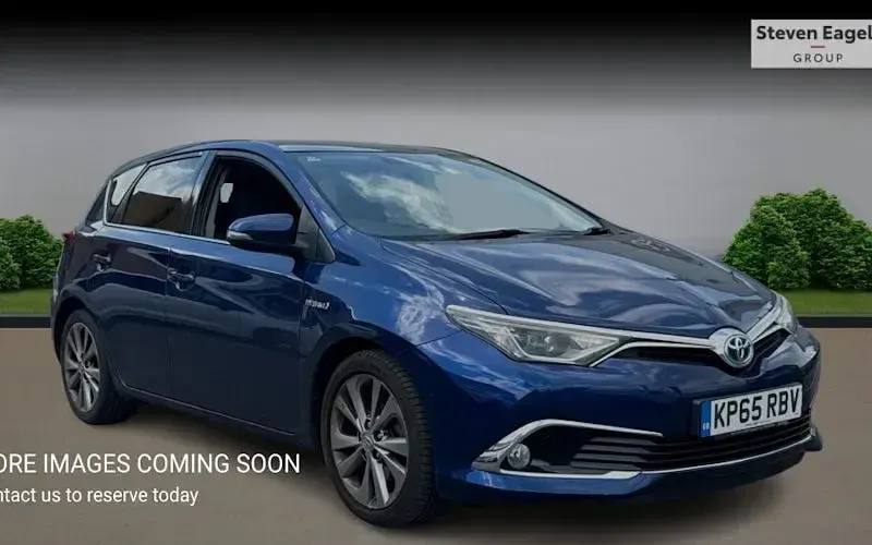 Used Toyota Auris Hybrid 136 HP (100 kW) 2016 Hatchback
