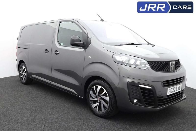 Used Fiat Scudo Business 145 HP (106 kW) 2022 Grey Van