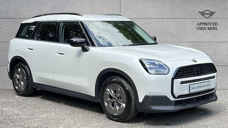 White Used 2024 Mini Countryman SUV | £29,490 (Good price) - Image 1/4