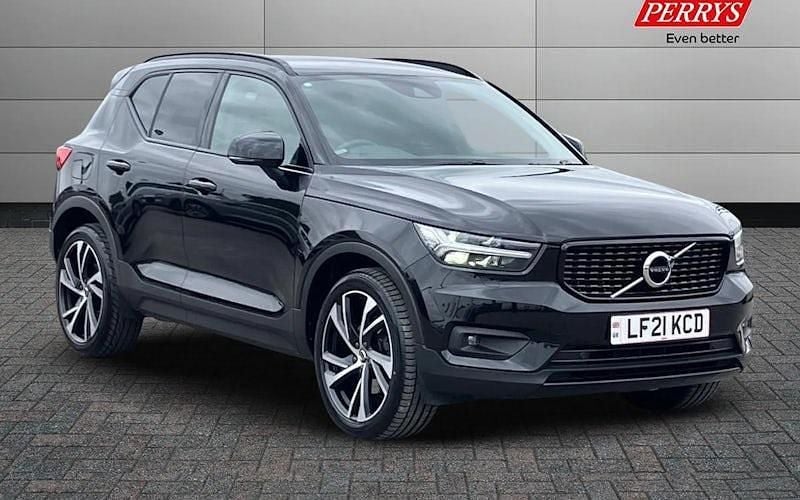Used 2022 Volvo XC40 R-Design Pro SUV | £23,830 (Good price) - Image 1/4
