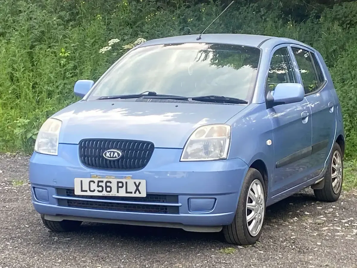 Used Kia Picanto 64 HP (47 kW) 2006 Blue Hatchback