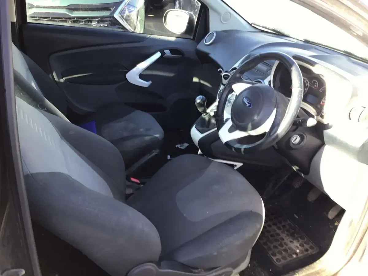 Used Ford Ka Zetec 69 HP (50 kW) 2014 Black Hatchback