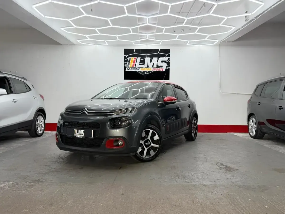 Usado Citroën C3 Flair 110 CV (80 kW) 2017 Gris Utilitario