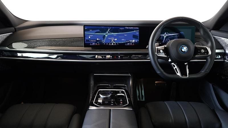 Used BMW 750e M Sport 482 HP (354 kW) 2024 Blue Sedan