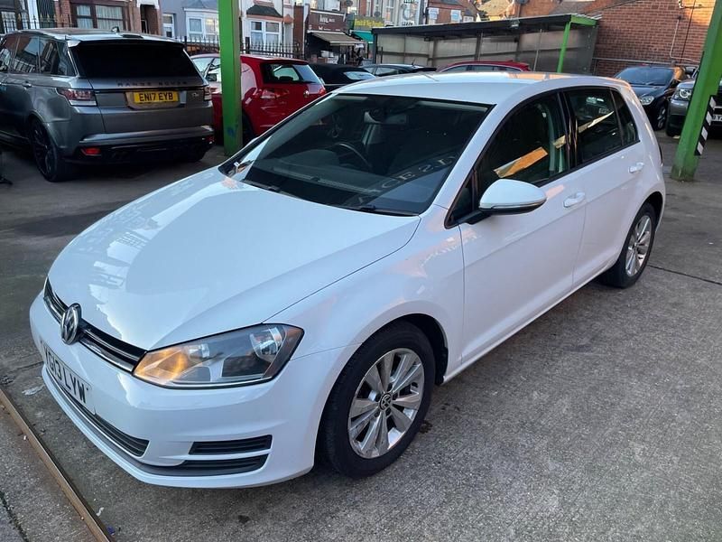 Used VW Golf VII SE 2013 White Hatchback