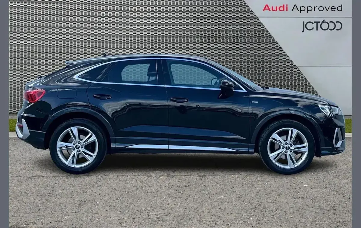 Used Audi Q3 S-Line 150 HP (110 kW) 2023 Black SUV