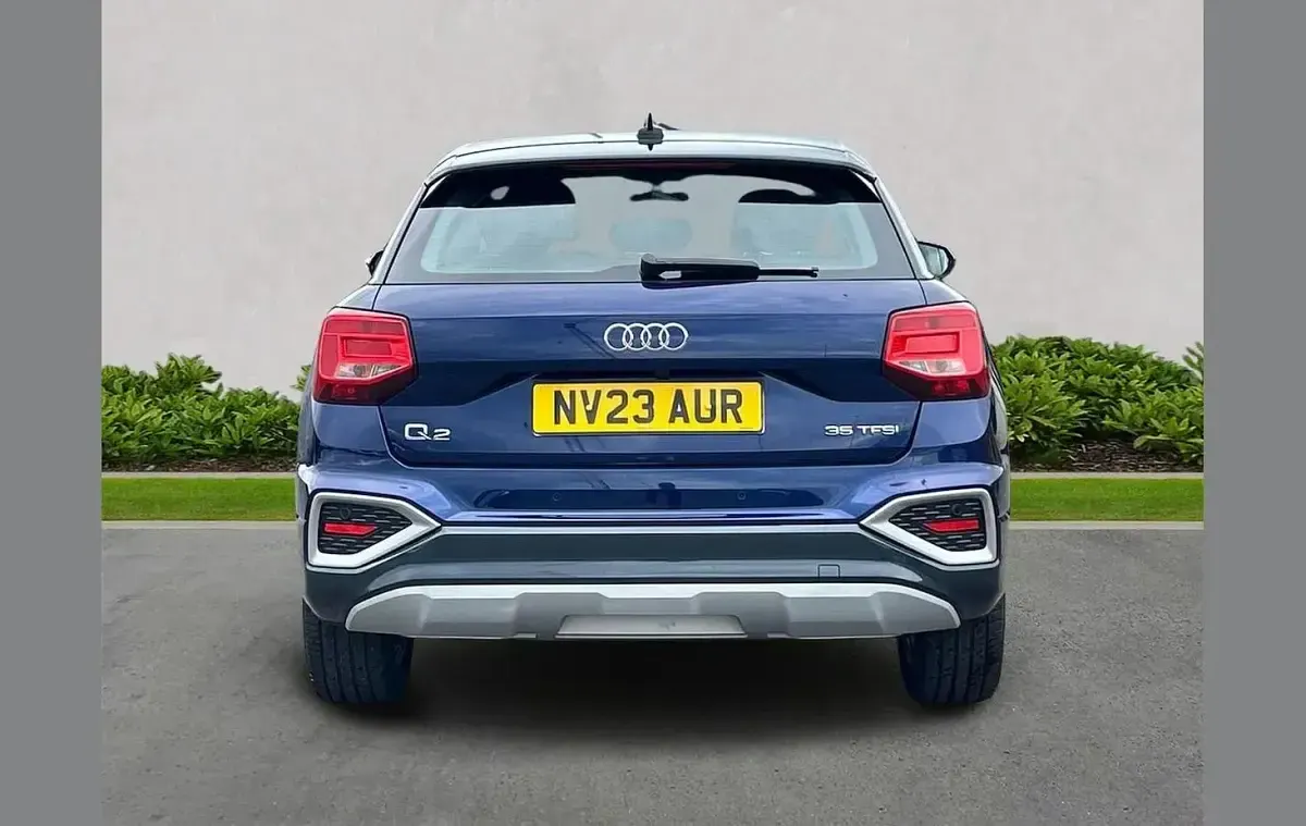 Used Audi Q2 Sport 150 HP (110 kW) 2023 Blue SUV